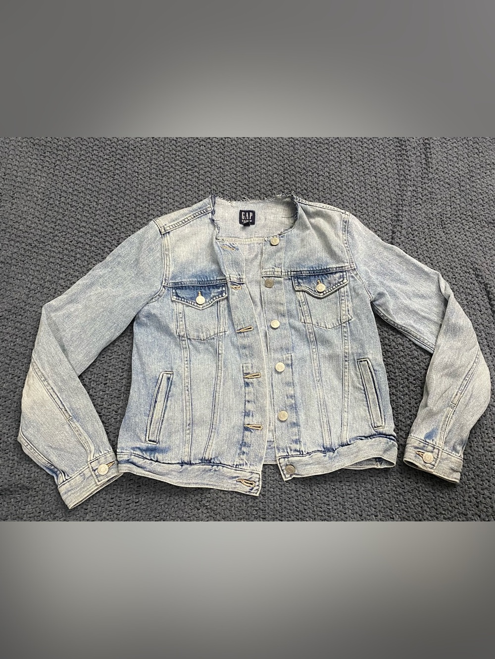 GAP Women's Pale Blue Washed Denim Jacket